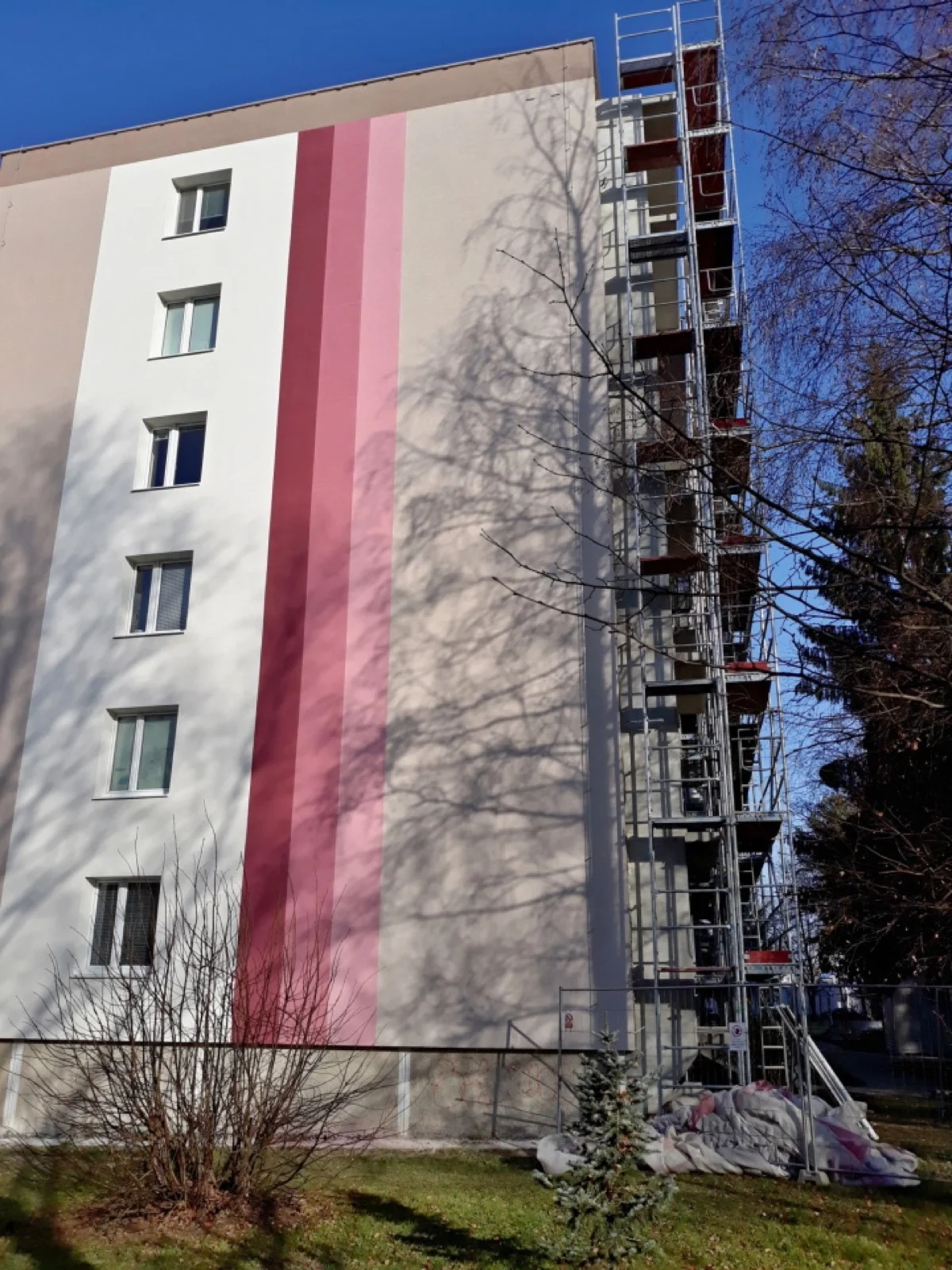 Centrum I 34 Dubnica nad Váhom, bytový dom po obnove