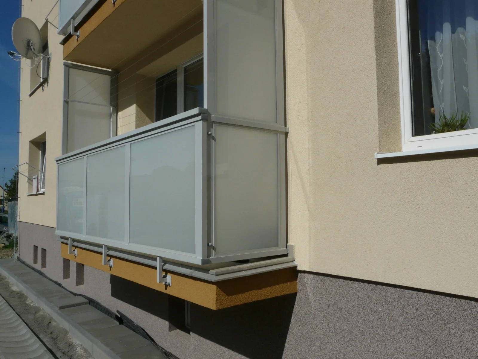 Pod Kaštielom 642 Dubnica nad Váhom, detail fasády