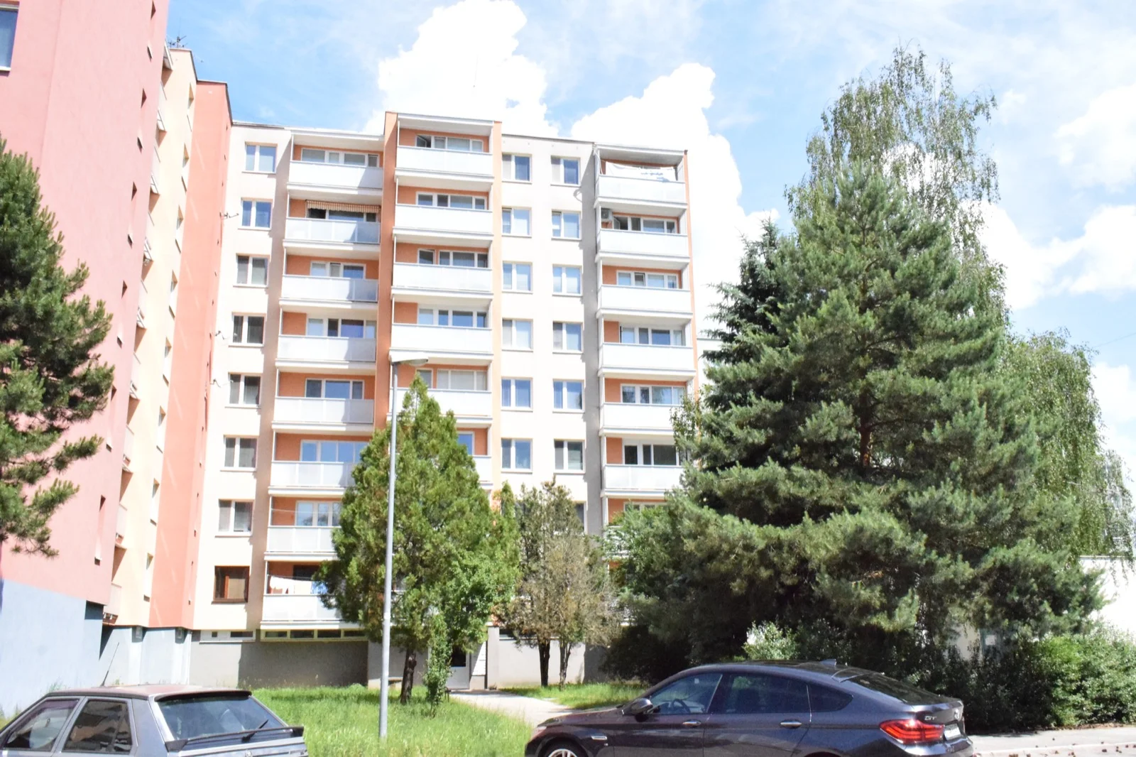 Žilinská 643 Trenčín, fasáda detail
