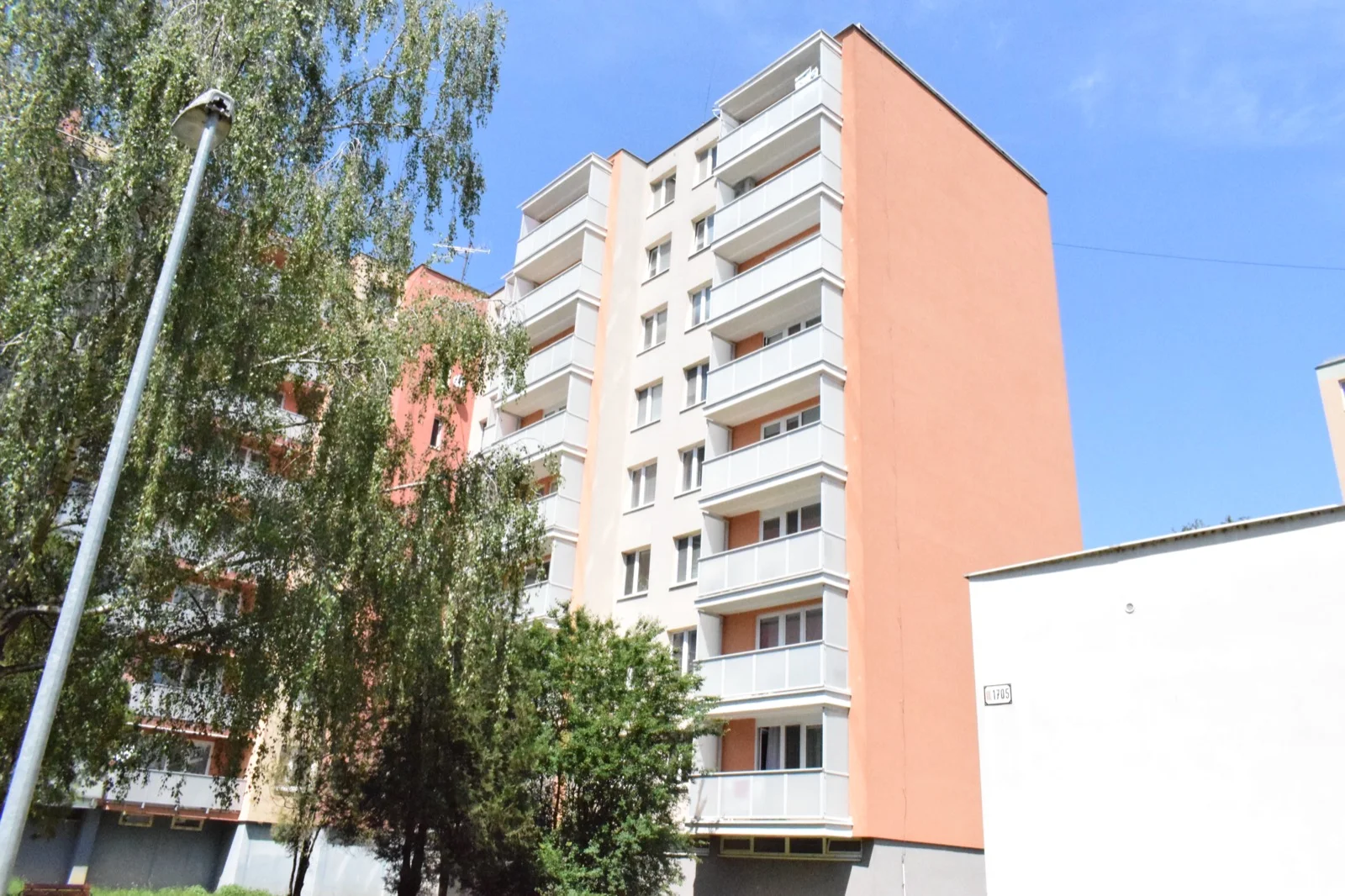 Žilinská 643 Trenčín, vchodová strana